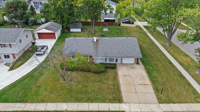 1490 Highland Boulevard, Hoffman Estates, IL 60169