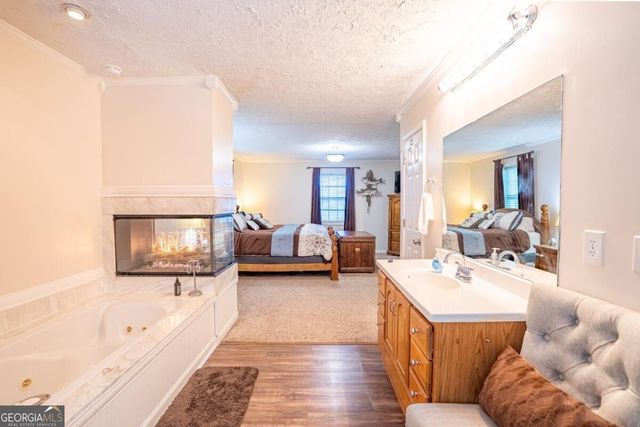 295 Perkins Circle, Cumming, GA 30028