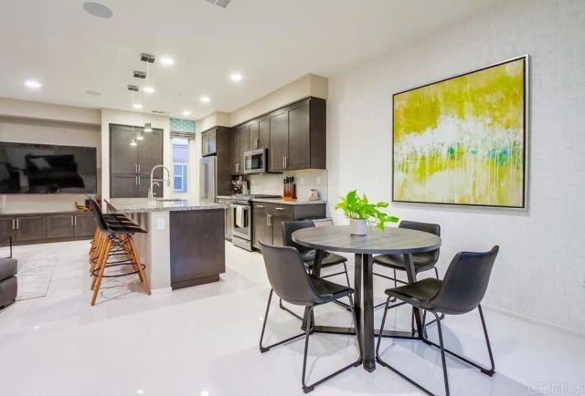 1251 Via Lucero, Oceanside, CA 92056