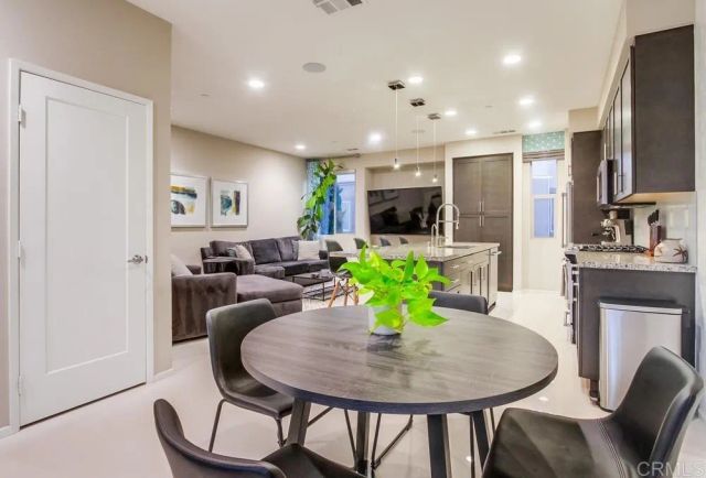 1251 Via Lucero, Oceanside, CA 92056