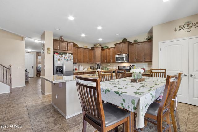 18049 W IVY Lane, Surprise, AZ 85388