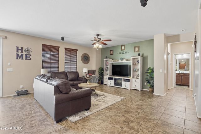 18049 W IVY Lane, Surprise, AZ 85388