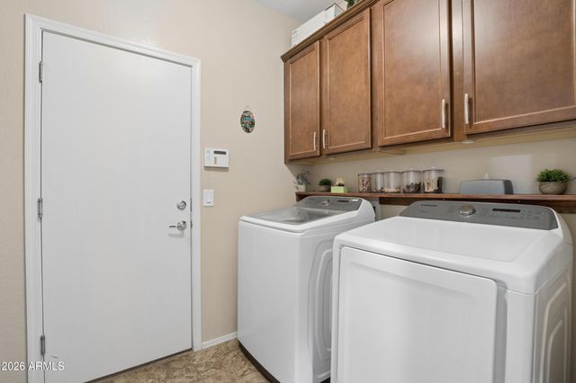 18049 W IVY Lane, Surprise, AZ 85388