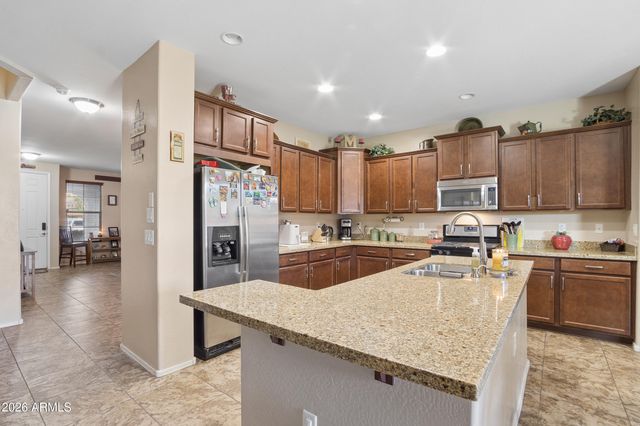 18049 W IVY Lane, Surprise, AZ 85388