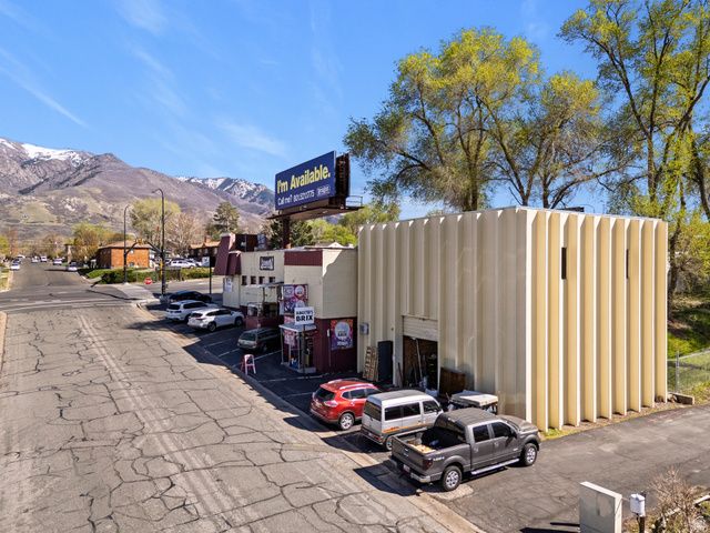 3701 S WASHINGTON BLVD, South Ogden, UT 84403