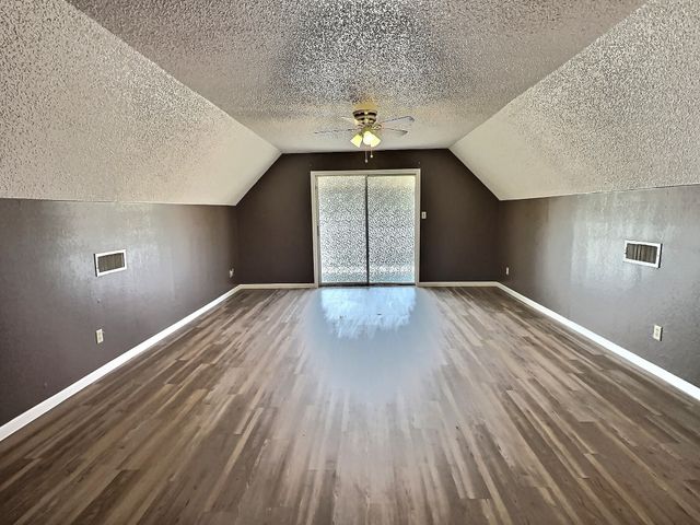 4561 Iroquois Drive, May, TX 76857