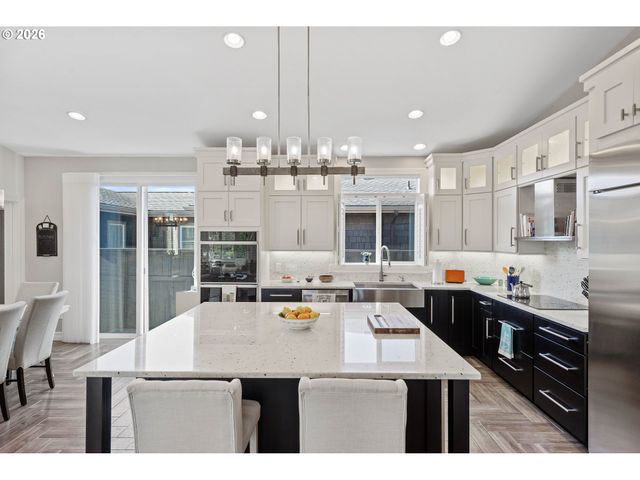 3220 Natalie Way, Bandon, OR 97411