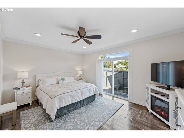 3220 Natalie Way, Bandon, OR 97411