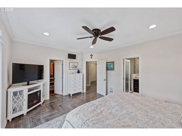 3220 Natalie Way, Bandon, OR 97411