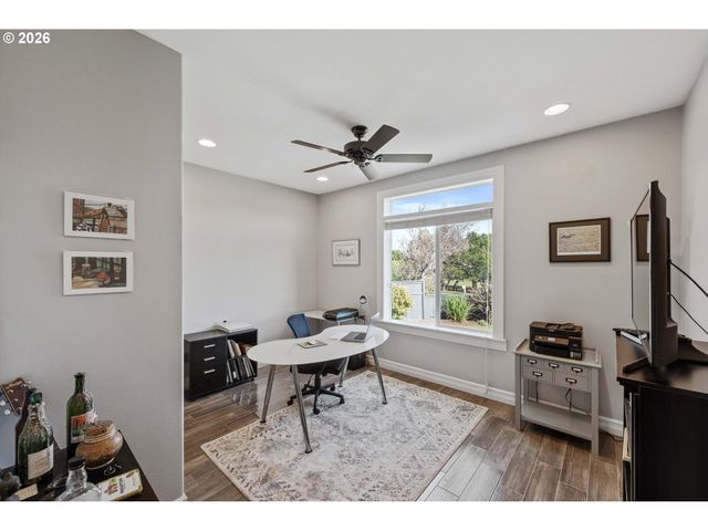 3220 Natalie Way, Bandon, OR 97411