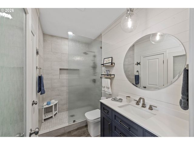 3220 Natalie Way, Bandon, OR 97411