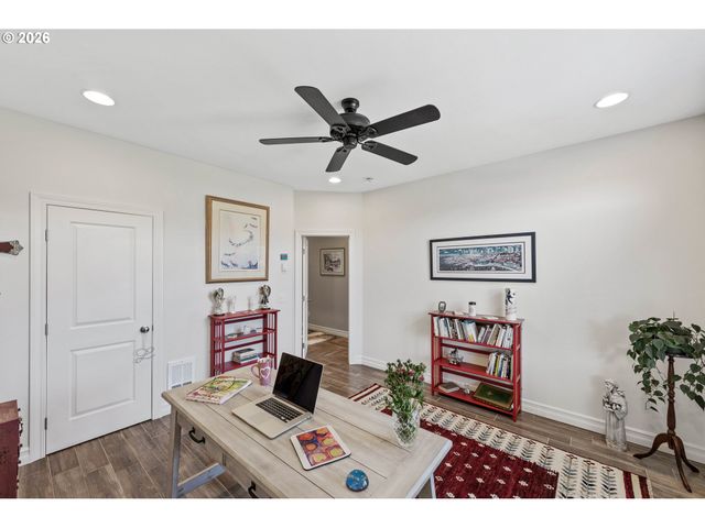 3220 Natalie Way, Bandon, OR 97411