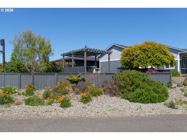 3220 Natalie Way, Bandon, OR 97411