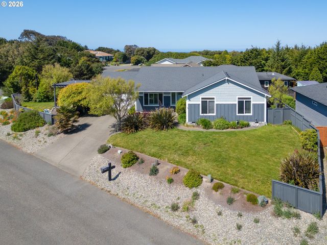 3220 Natalie Way, Bandon, OR 97411