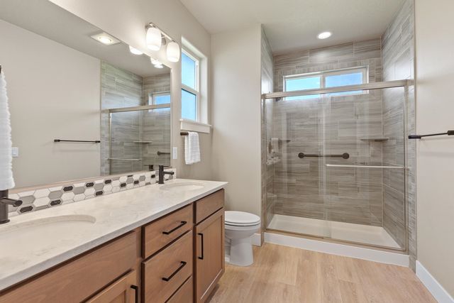 2671 N HETON Ln, Liberty Lake, WA 99019