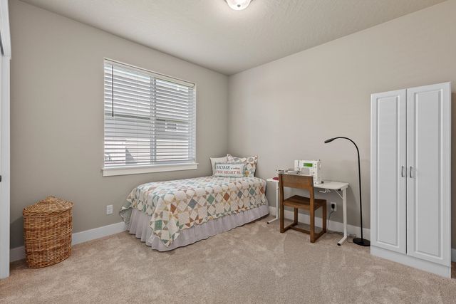 2671 N HETON Ln, Liberty Lake, WA 99019
