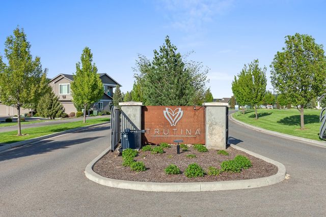 2671 N HETON Ln, Liberty Lake, WA 99019
