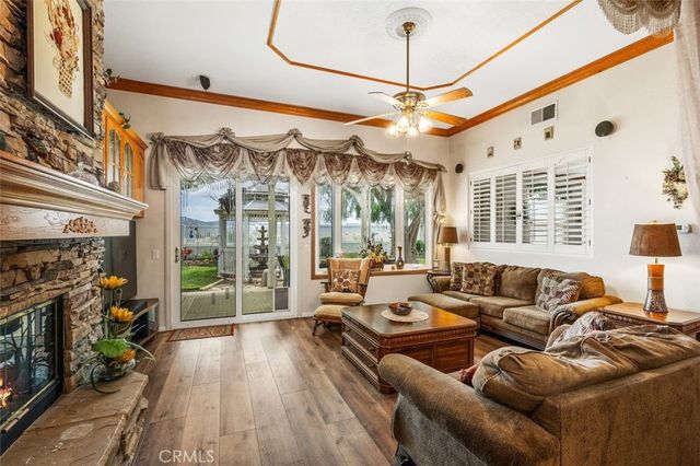 27512 Hopi Springs Court, Corona, CA 92883