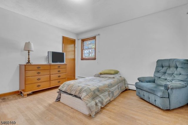 290 Arnold Ave, North Plainfield Boro, NJ 07063