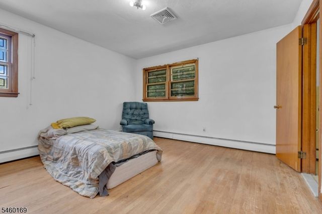 290 Arnold Ave, North Plainfield Boro, NJ 07063