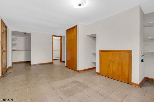 290 Arnold Ave, North Plainfield Boro, NJ 07063