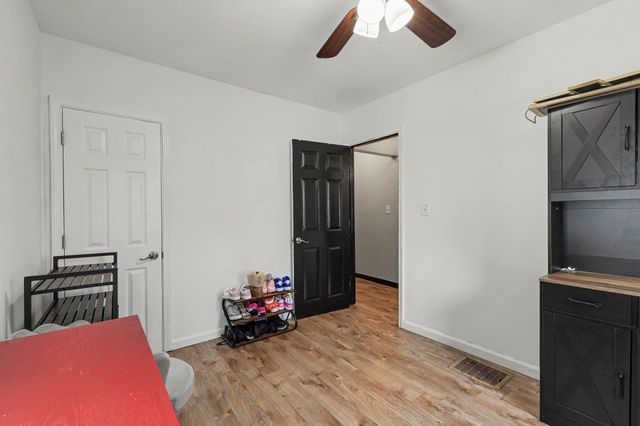 100 Sanders Drive, Florence, KY 41042