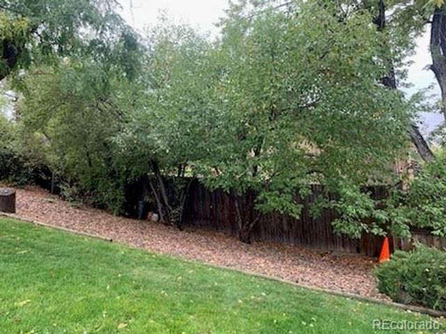 12617 W 6th Place, Lakewood, CO 80401