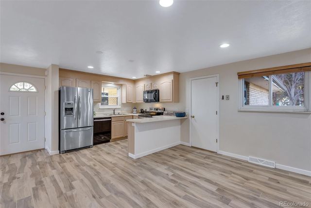 12617 W 6th Place, Lakewood, CO 80401