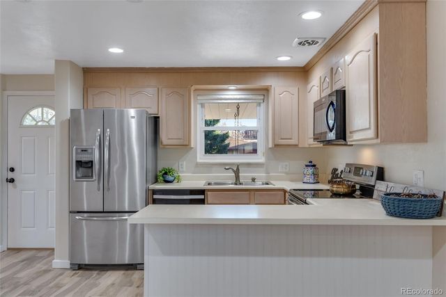 12617 W 6th Place, Lakewood, CO 80401