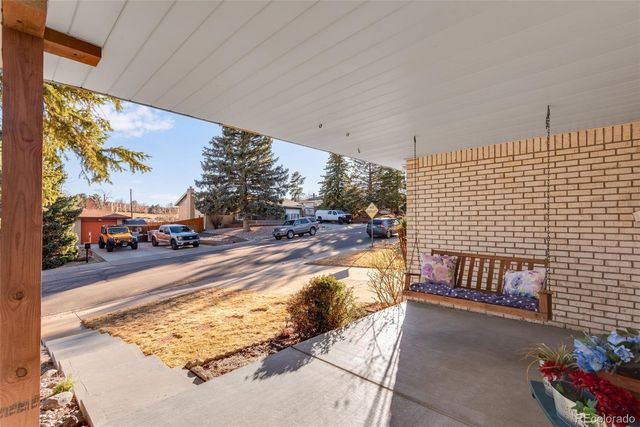 12617 W 6th Place, Lakewood, CO 80401