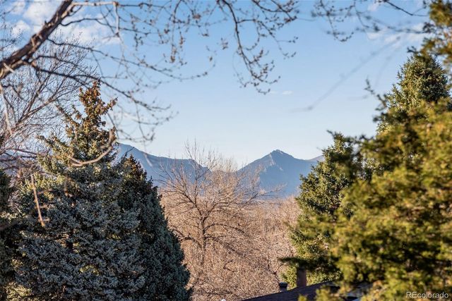 12617 W 6th Place, Lakewood, CO 80401