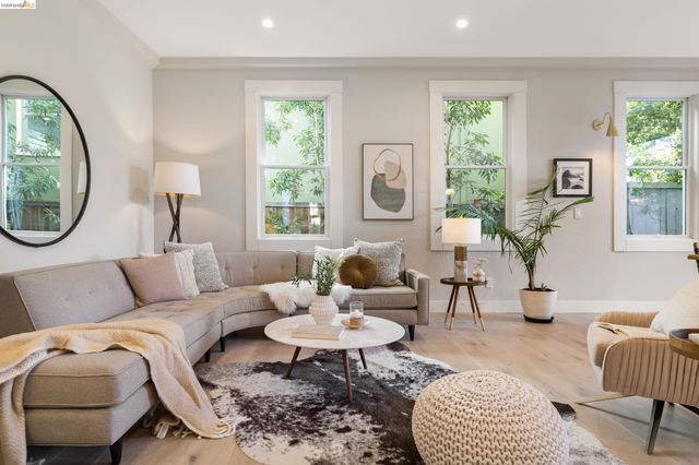 636 56Th St, Oakland, CA 94609