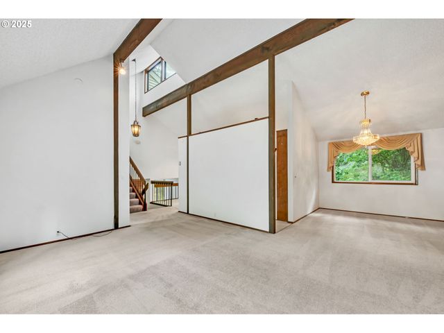 2811 GREENTREE Way, Eugene, OR 97405