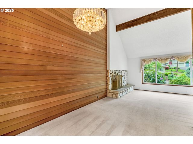 2811 GREENTREE Way, Eugene, OR 97405