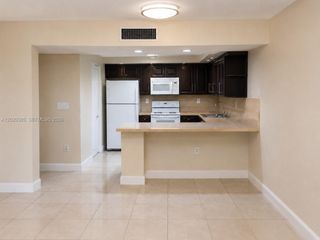 13255 SW 88 LN 406-CS, Kendall, FL 33186