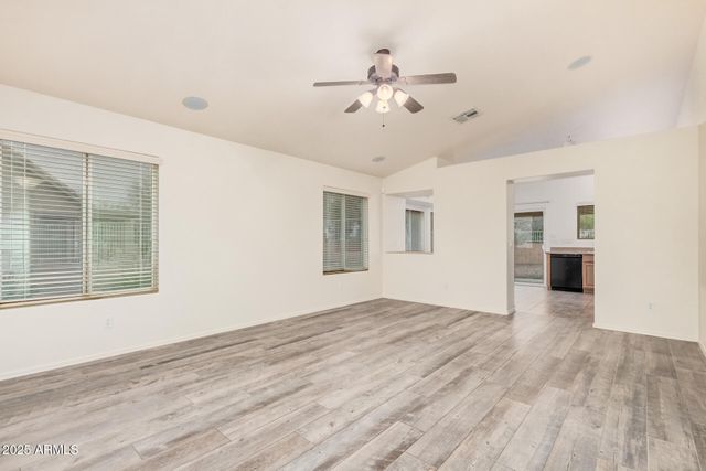 103 S BIRDIE Way, Casa Grande, AZ 85194