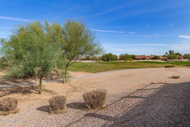 103 S BIRDIE Way, Casa Grande, AZ 85194