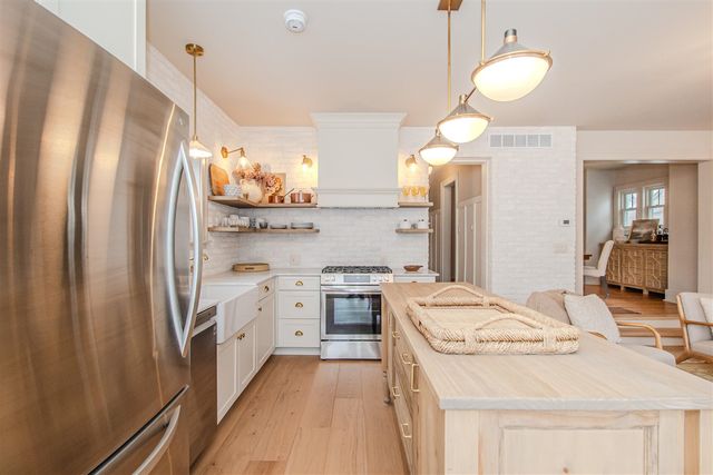 1118 Longfellow Avenue, Royal Oak, MI 48067