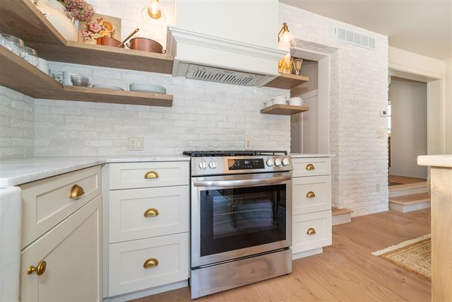 1118 Longfellow Avenue, Royal Oak, MI 48067