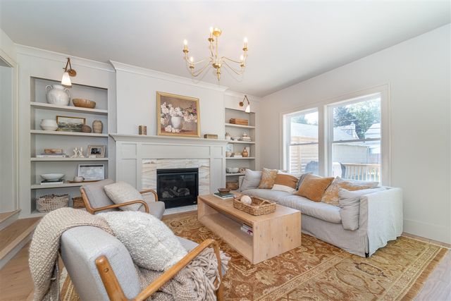 1118 Longfellow Avenue, Royal Oak, MI 48067