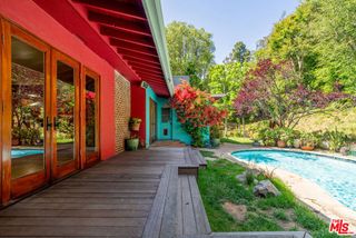 2524 Laurel Pass / Bypass, Los Angeles, CA 90046