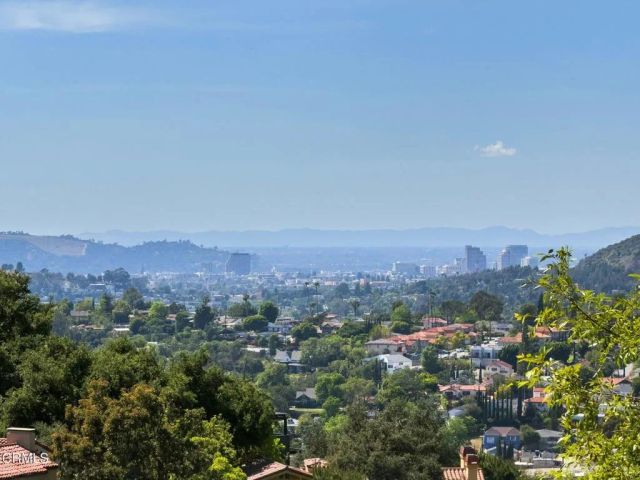 436 Redwood Drive, Pasadena, CA 91105
