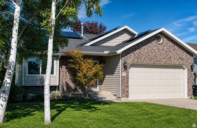 1095 N 2925 W, Layton, UT 84041