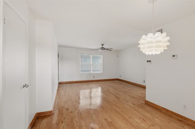 7935 Royal Lane 217, Dallas, TX 75230