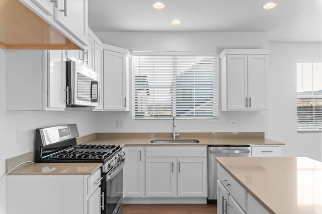 7239 S 7000 W, West Jordan, UT 84081