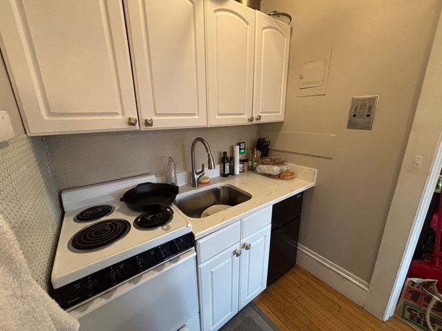82 Charles St. 4F, Boston, MA 02114