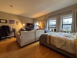 82 Charles St. 4F, Boston, MA 02114