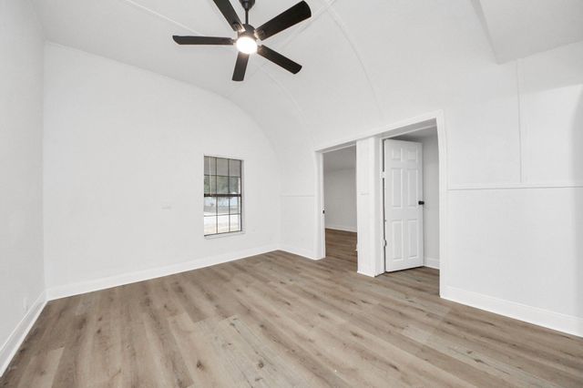 2409 Avenue K, Rosenberg, TX 77471