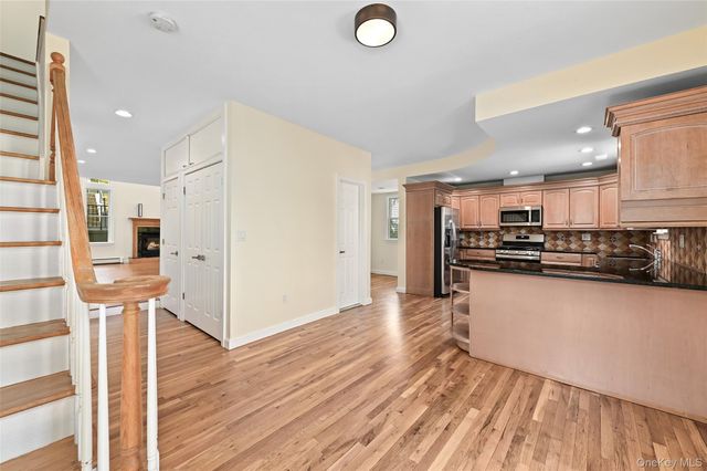 65 Eiler Lane, Irvington, NY 10533