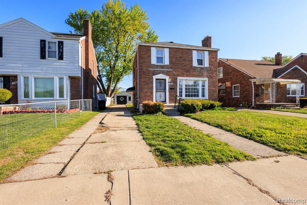 13821 Fairmount Drive, Detroit, MI 48205